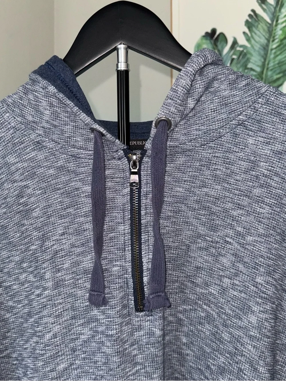 Banana Republic Men’s XXL Blue Marled Quarter-Zip Pullover Hoodie